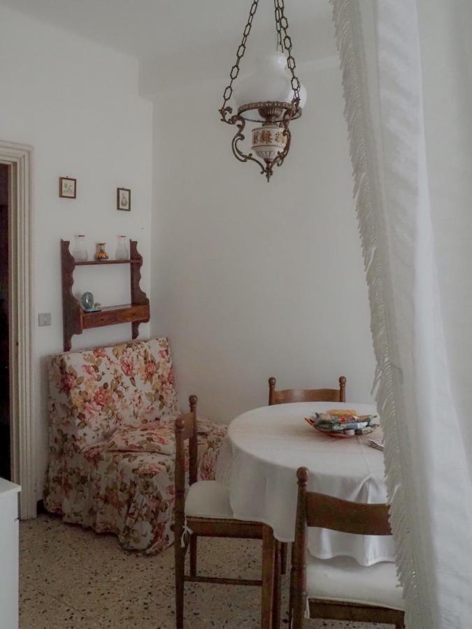 Casa Vintage Apartment Alassio Bagian luar foto
